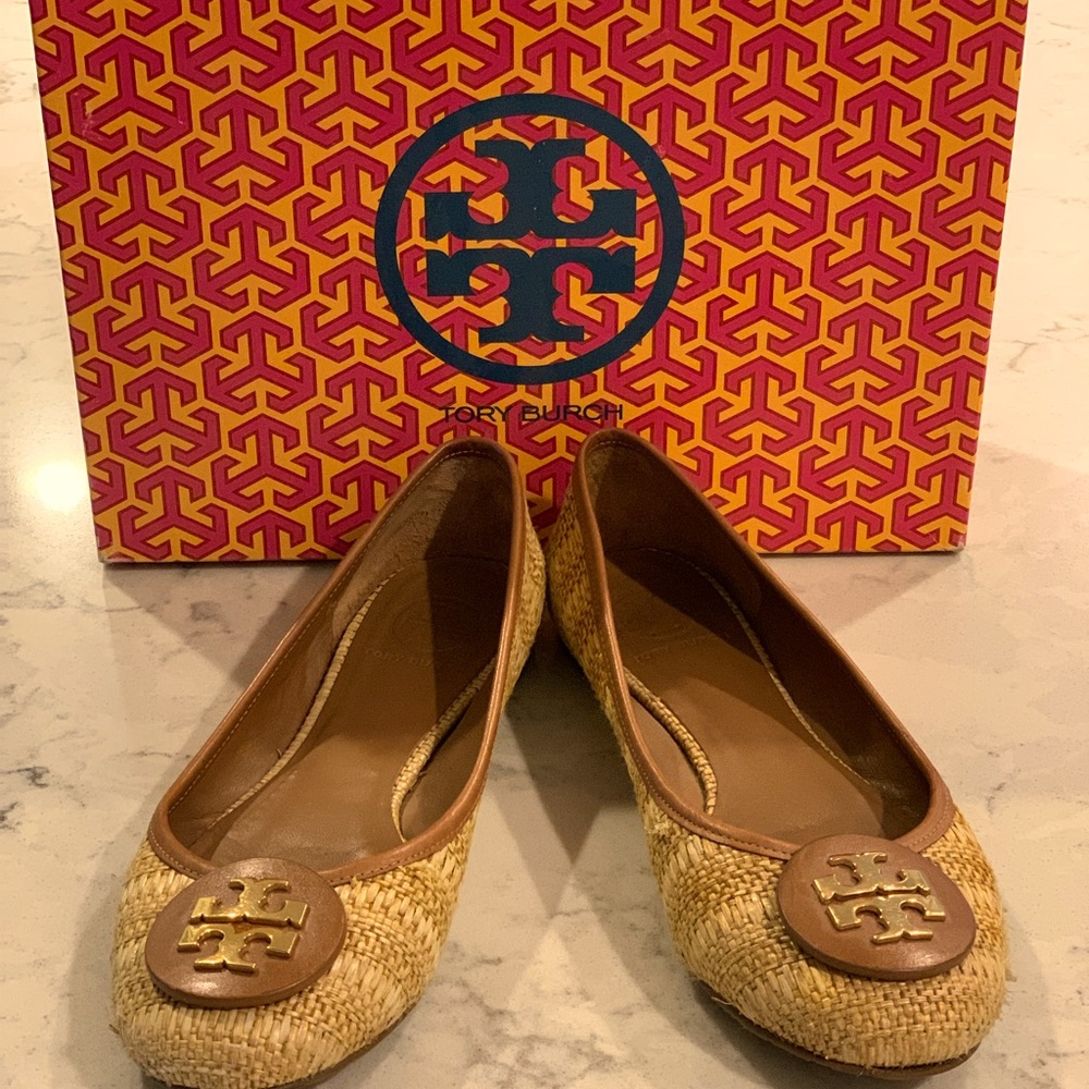 Tory Burch Flats - Tan - Size 7.5